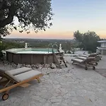 וילה Voliera