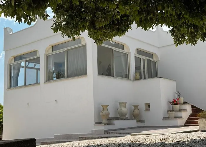 Voliera Villa Ostuni