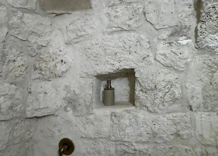 Voliera